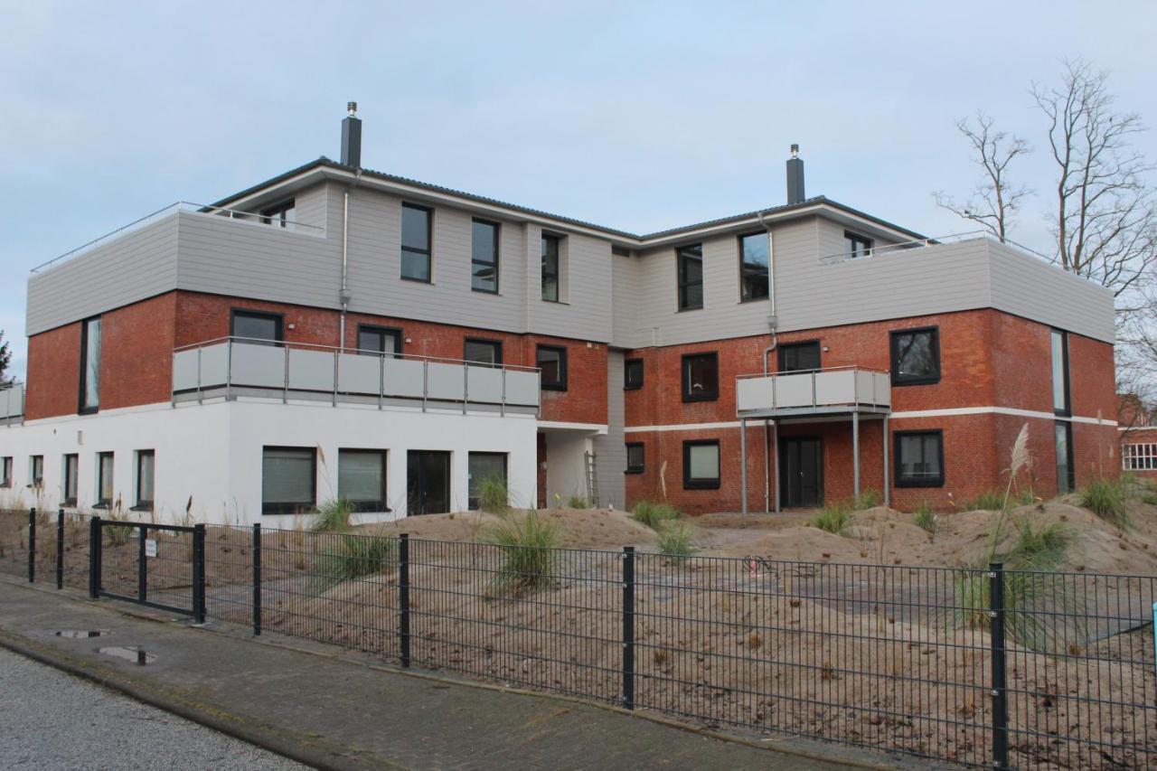 Duenenhaus 10 *