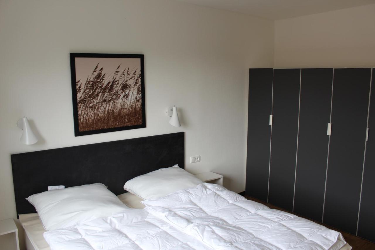 Duenenhaus 10 *